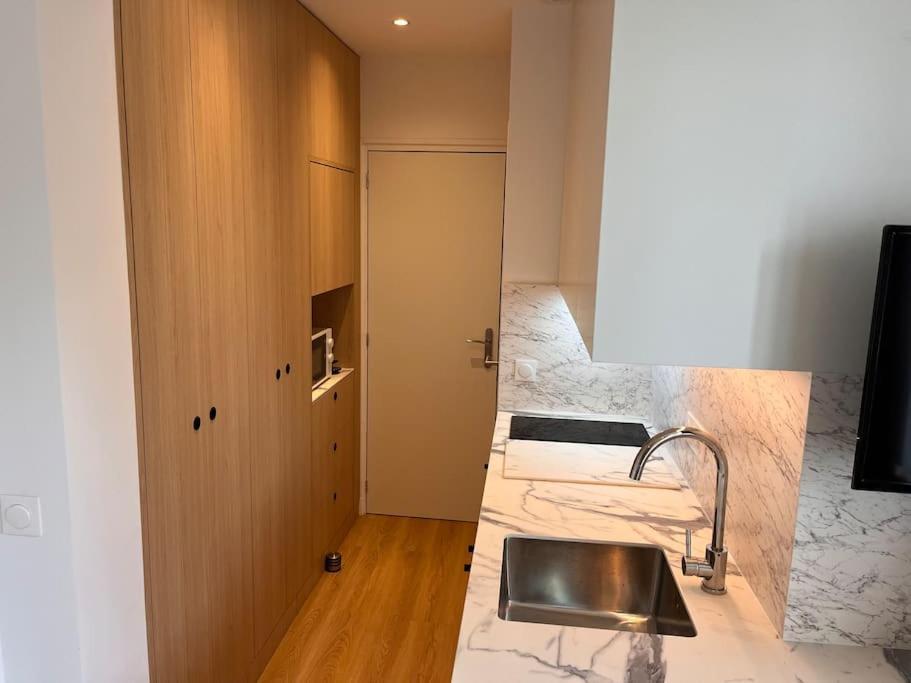 Studio Melun Peaceful Area 5 Min To Train Station Exterior photo